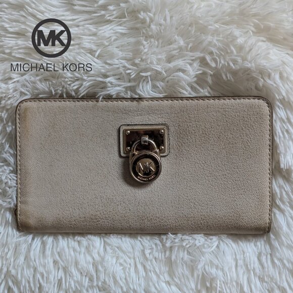Michael Kors, Long Zip Around Wallet, Cream Leather with Logo Lock - Picture 1 of 12
